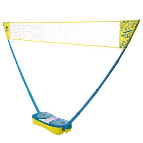 Přenosná skládací sada na badminton pro čtyři hráče. Cena pronájmu 200 Kč/ den.